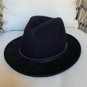 Urban Outfitters ECOTE flat rim fedora